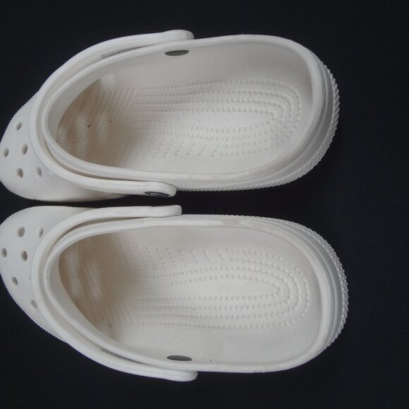 CROCS SLIP ON CLOGS MENS SIZE 11 WHITE SANDALS SHOES - Picture 5 of 7